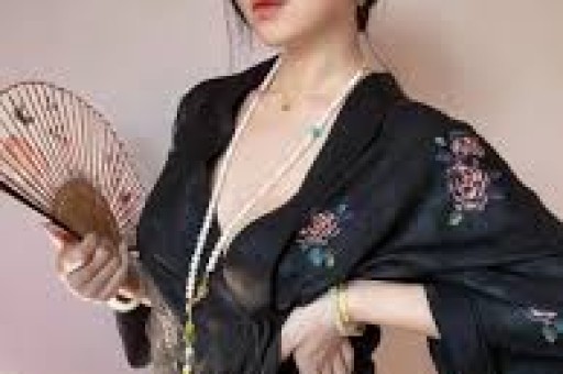 【小八卦】2026娱乐圈暗涌实录：赵丽颖稳扎稳打檀健次秒删绯闻张雅琪沉默是金太子情史成谜…